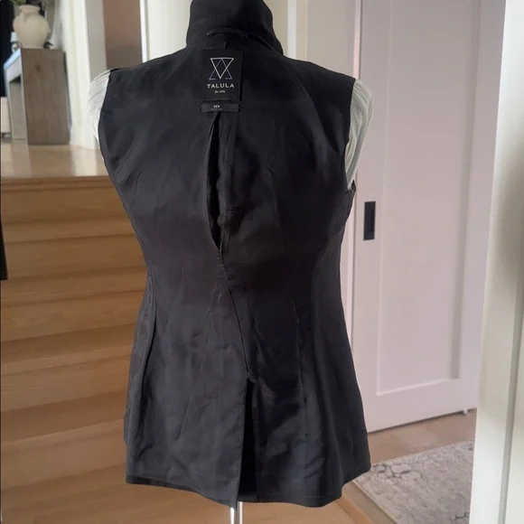 Aritzia Talula Portale Blazer – Black – Women’s Size 6 - Picture 7 of 7